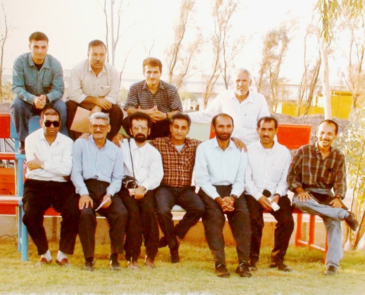 استاد محمد بدخش در میان بهرامی و زنده یاد کوه گیوی/ ردیف پایین